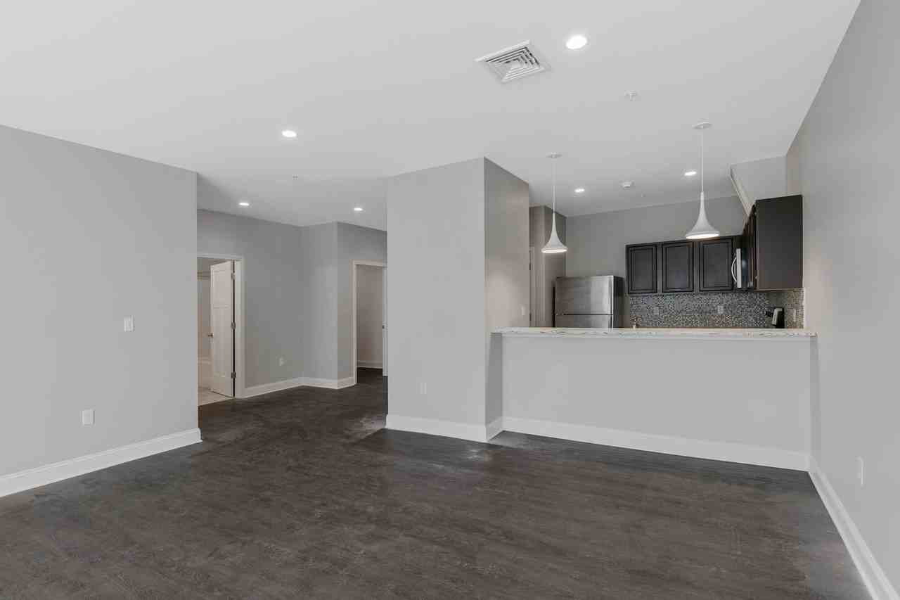 The Reserve at Park South II - Photo 4 of 27