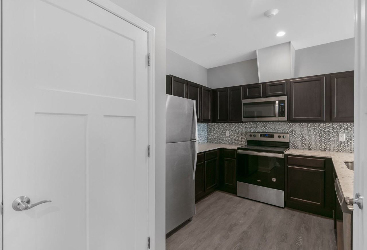 The Reserve at Park South II - Photo 6 of 27