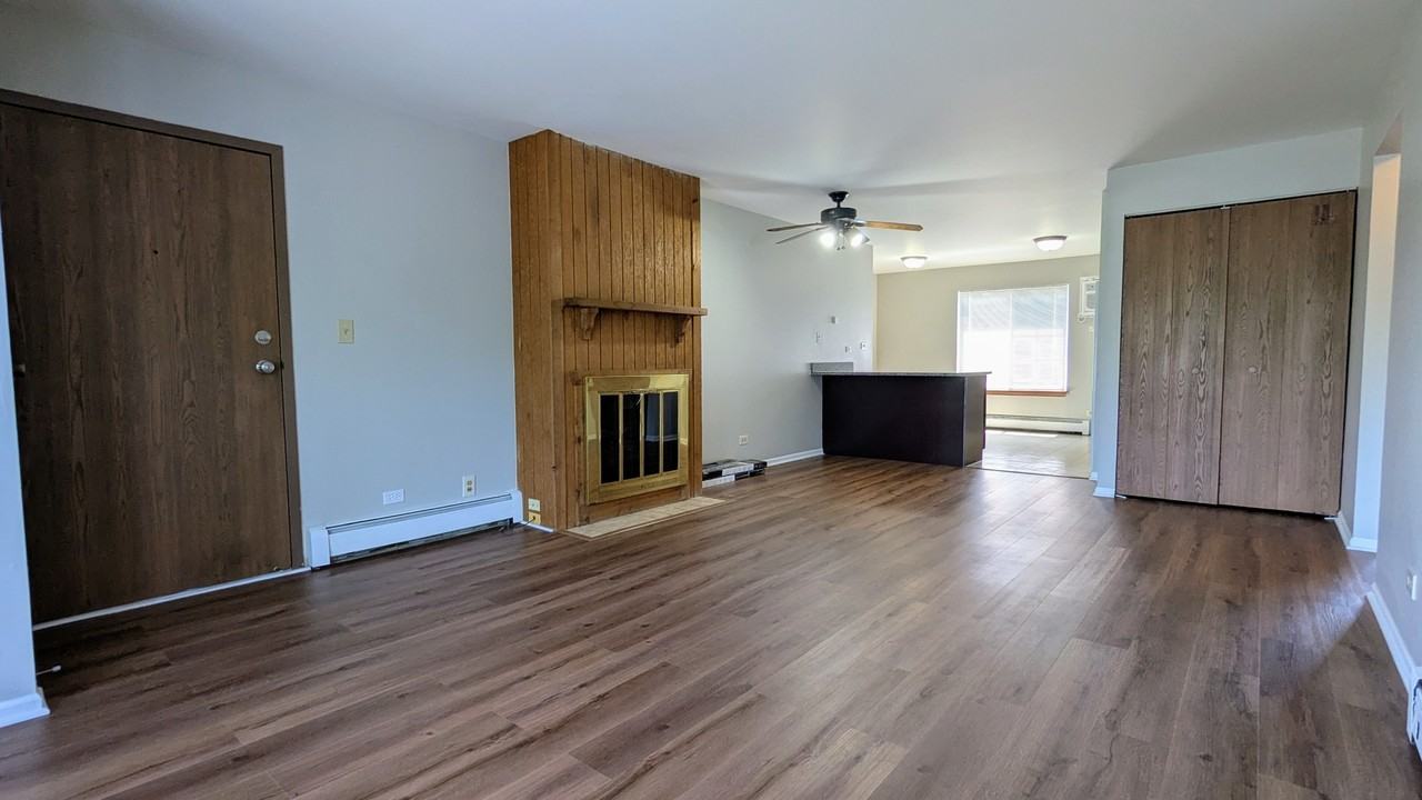 2334 Century Point Lane - Photo 3 of 8