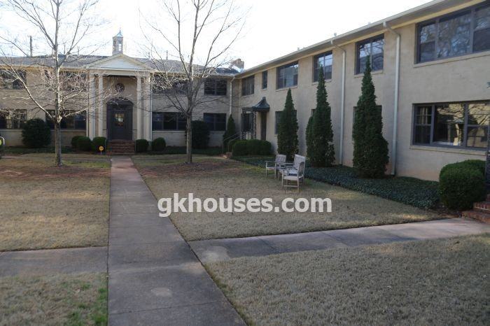 2323 20th Ave S #B - Photo 3 of 16