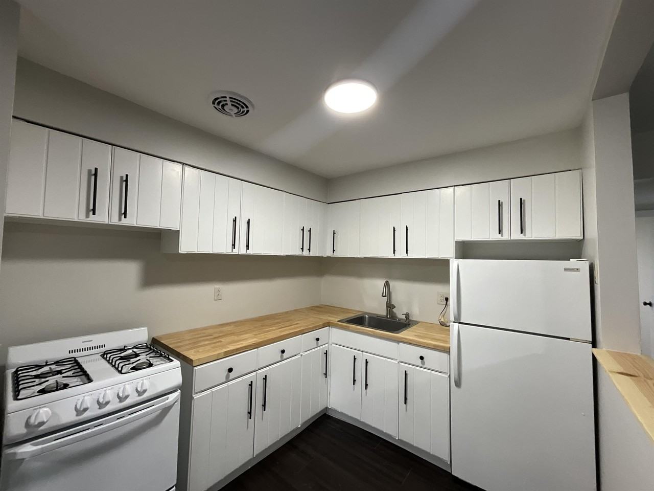 Brooklane - Photo 4 of 13