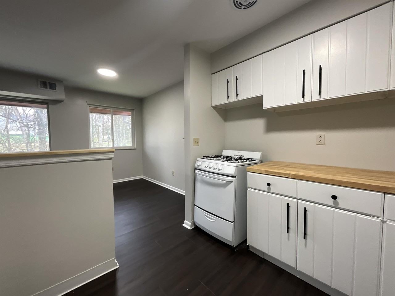 Brooklane - Photo 6 of 13