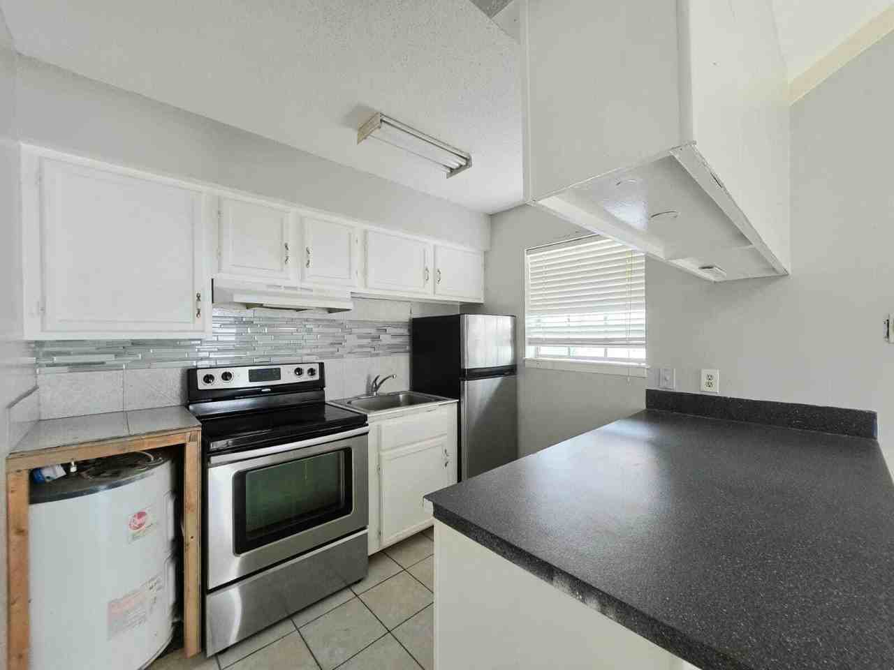 6300 North 11th Street - Photo 3 of 50