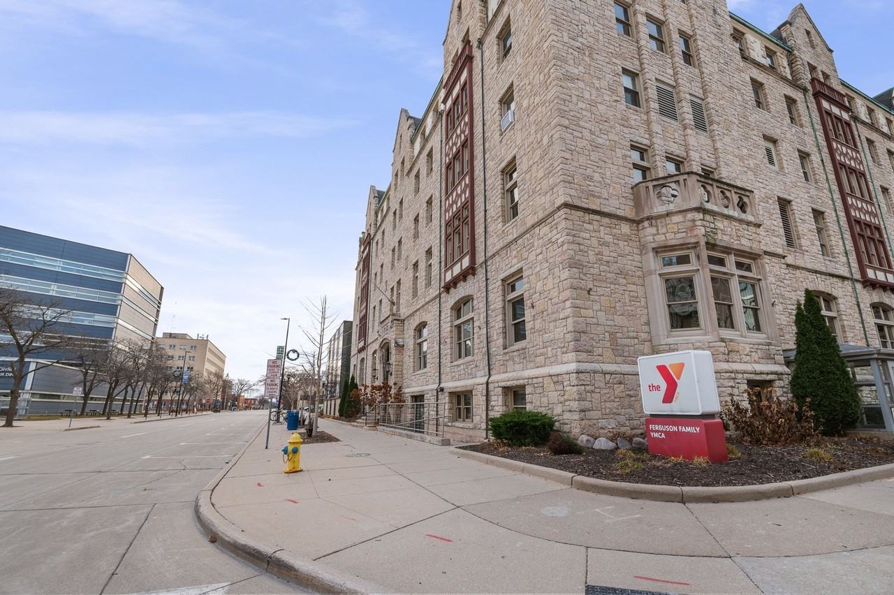 City Center Lofts (CCL) - Photo 6 of 39