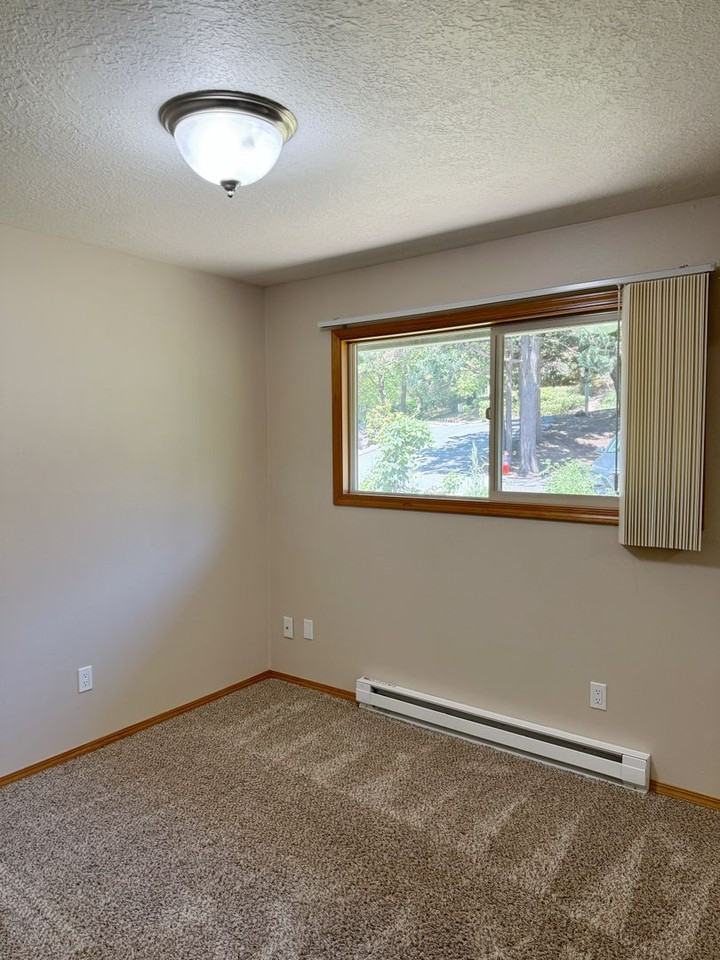 Roxclif Apartments - Photo 5 of 50