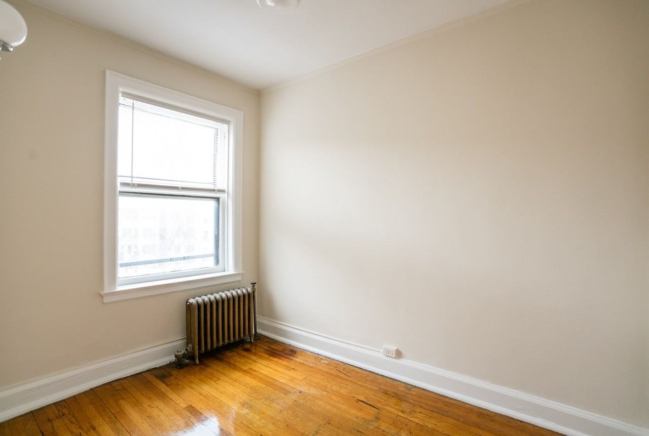 Seward Plaza - Photo 4 of 48