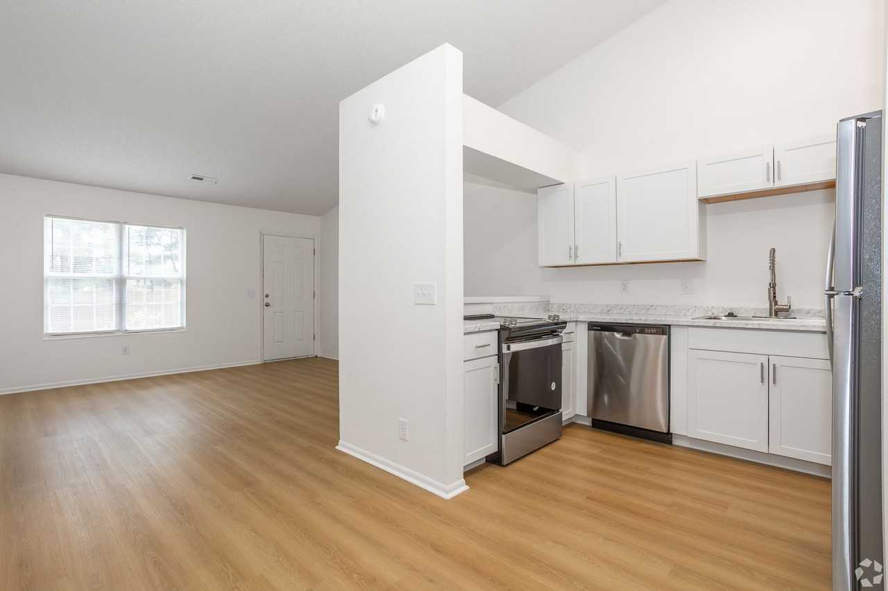 Coventry Apartments - Photo 2 of 23