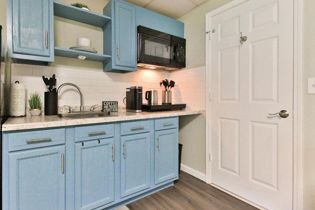6501 Brownsville Rd - Photo 3 of 11