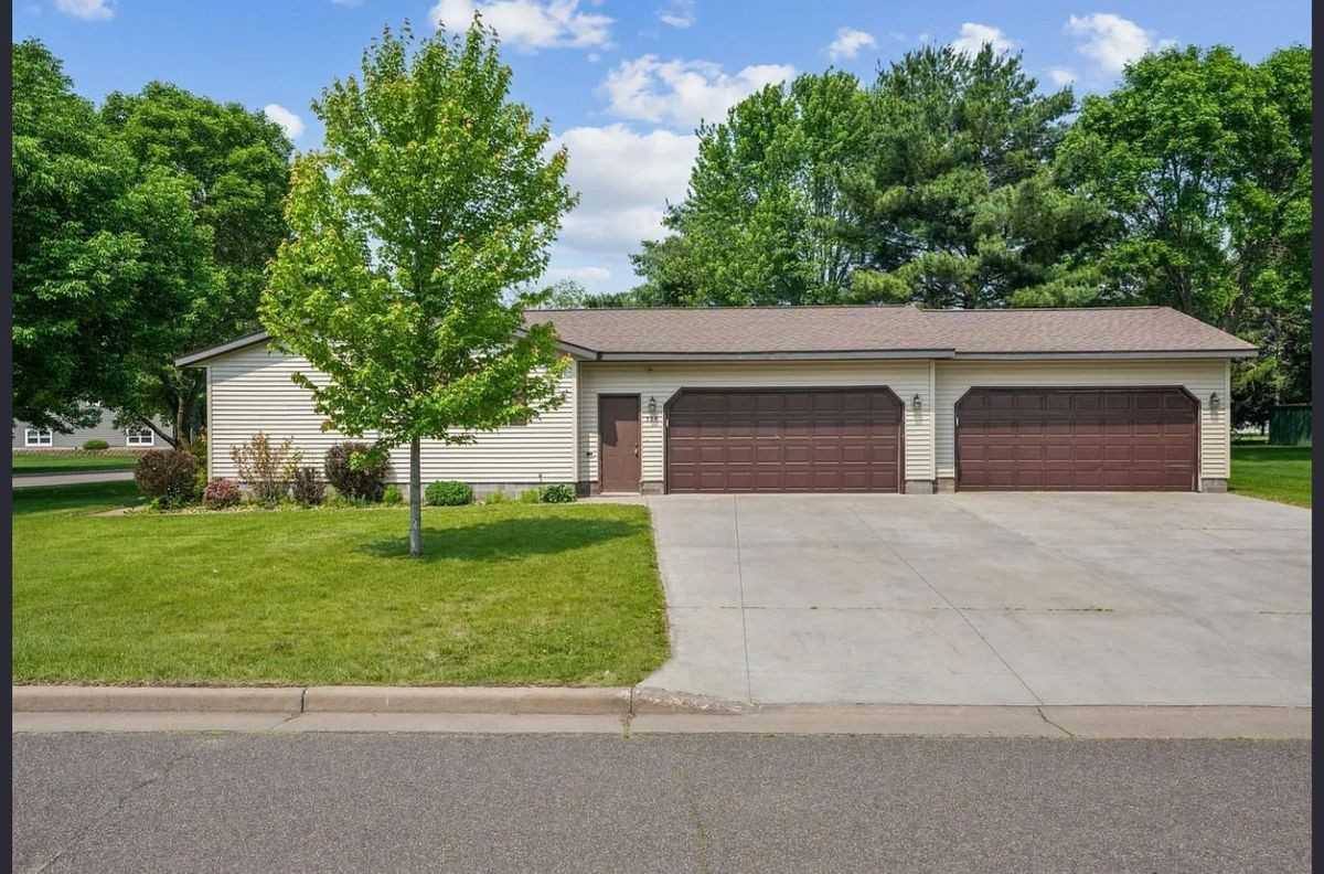 325 Carrie Cir - Photo 2 of 26