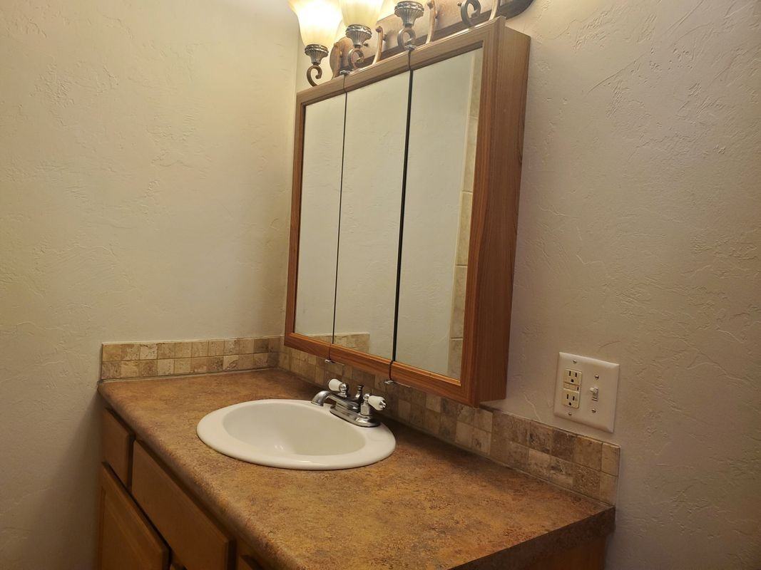 333 North Rd - Photo 3 of 11