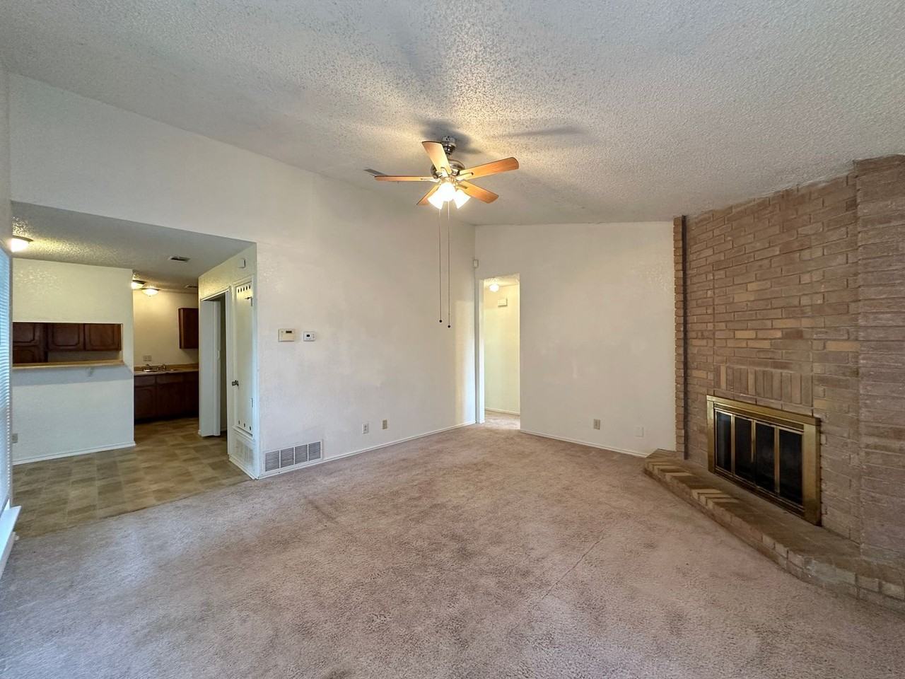 2312 Silverhill Dr - Photo 2 of 25