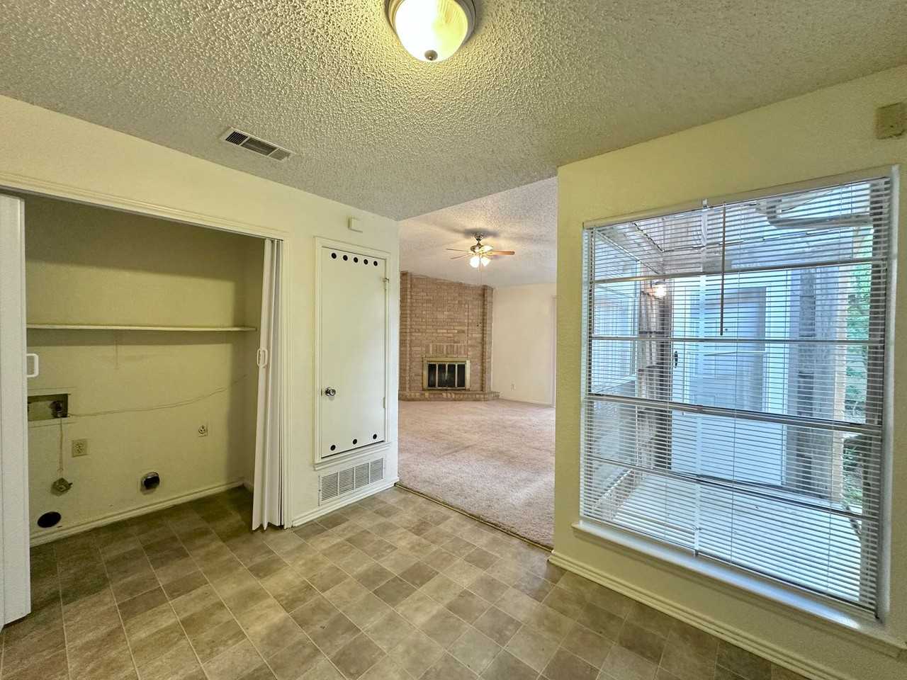 2312 Silverhill Dr - Photo 7 of 25