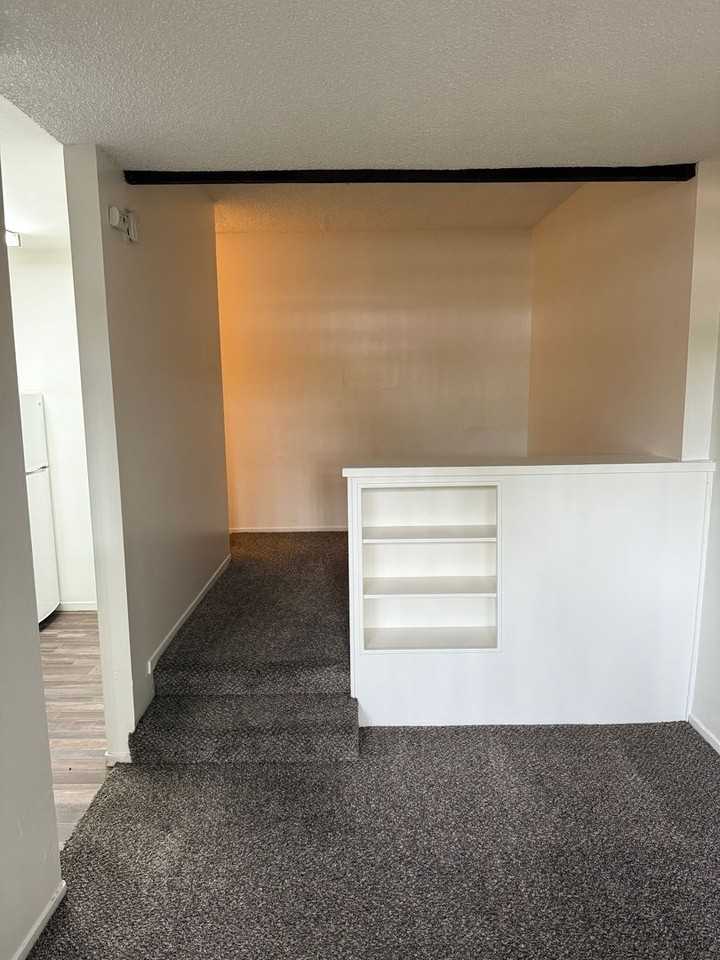 4171 California Ave #09 - Photo 6 of 12