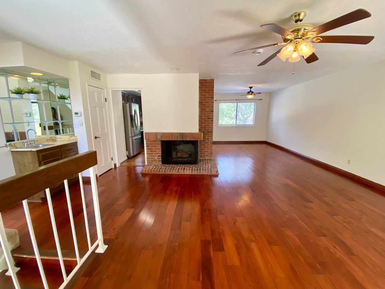 26311 W Plata Ln - Photo 7 of 24