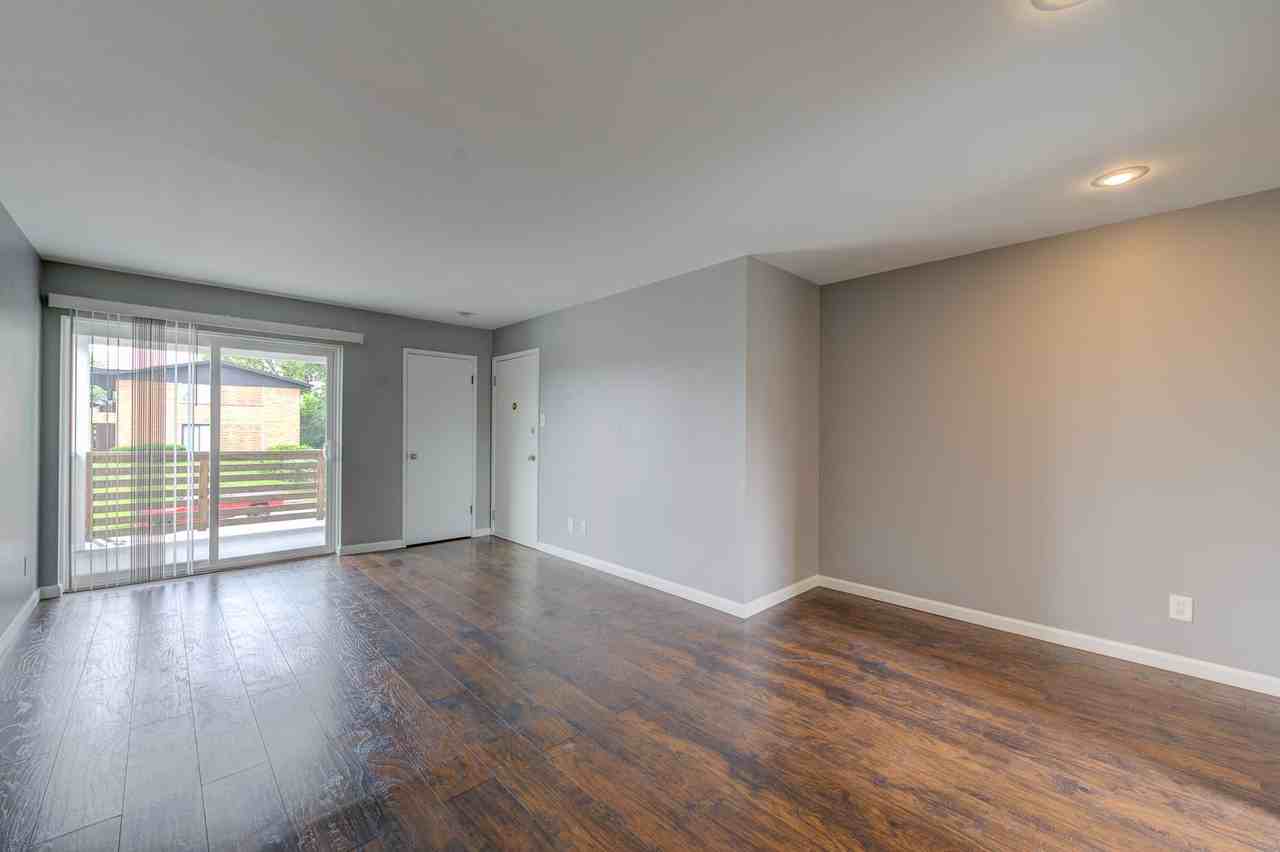 3 Heartwoods Court #F - Photo 7 of 14