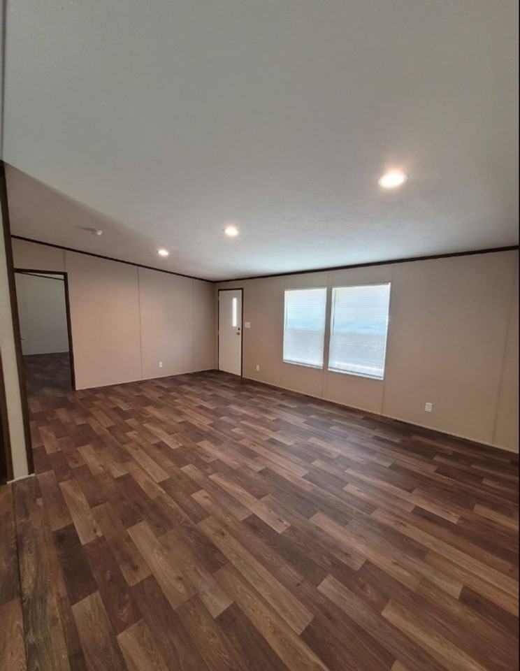 39 Sunnybrook Ln - Photo 3 of 17