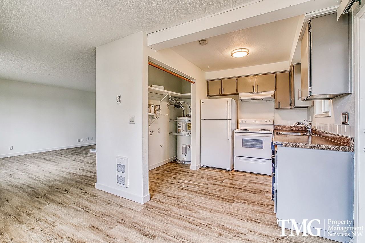 1513 Nw Couch St - Photo 5 of 18