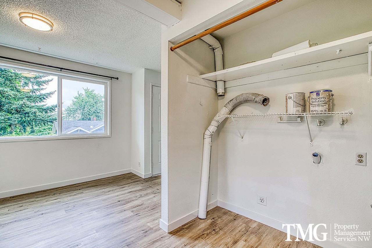 1513 Nw Couch St - Photo 7 of 18