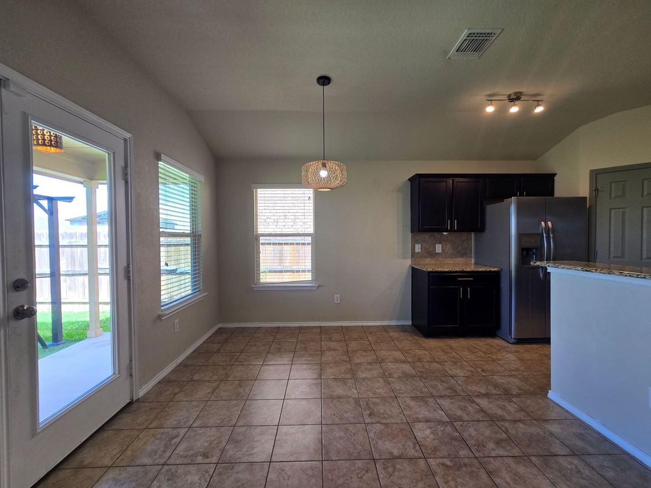 5308 Waterbank Ln - Photo 7 of 26