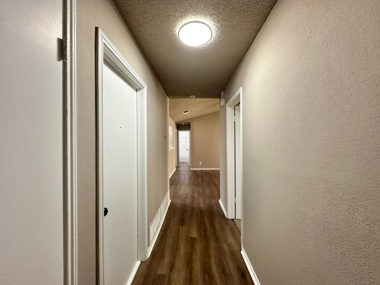 2250 Hilltop Loop - Photo 2 of 28