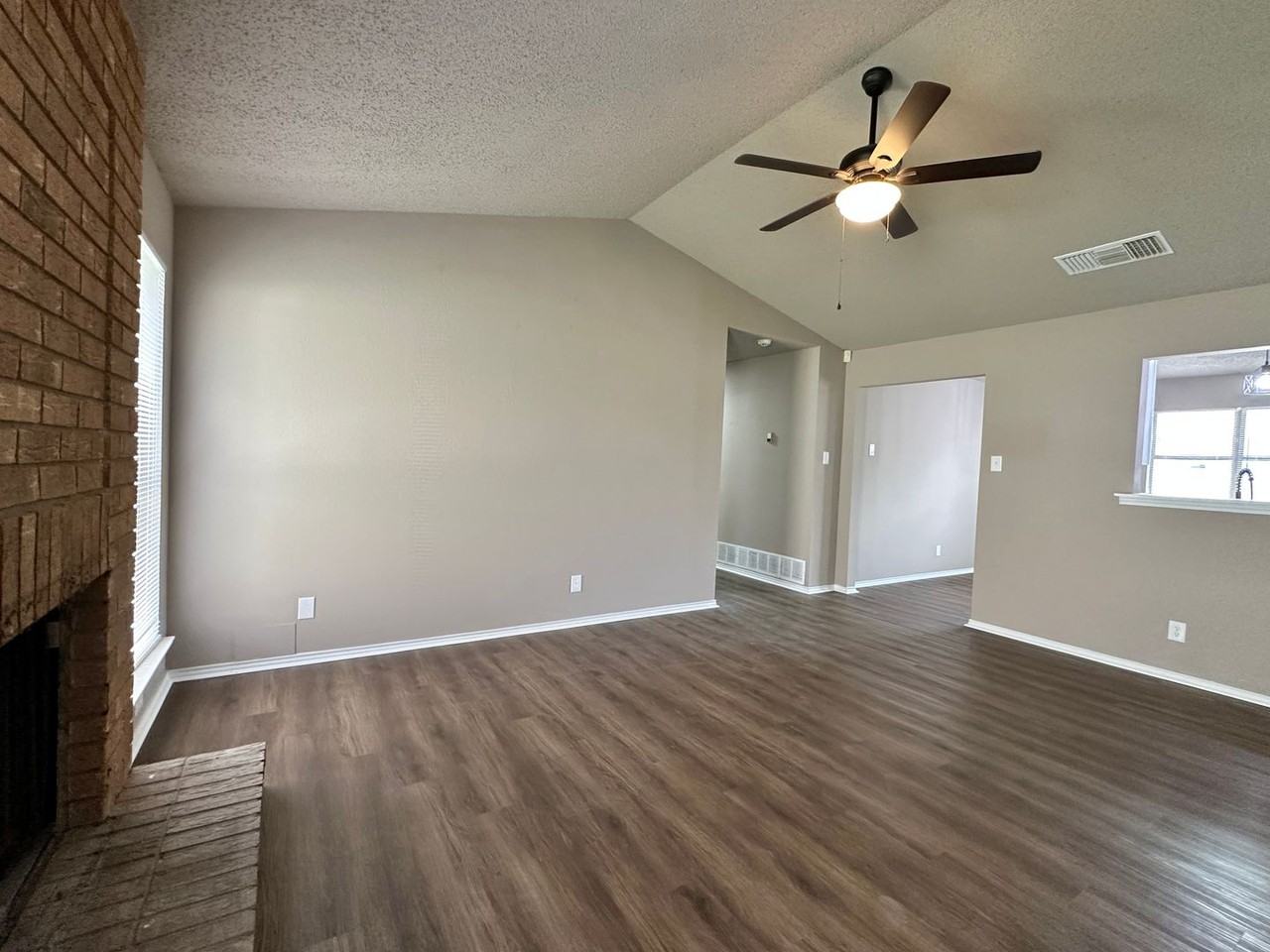 2250 Hilltop Loop - Photo 6 of 28