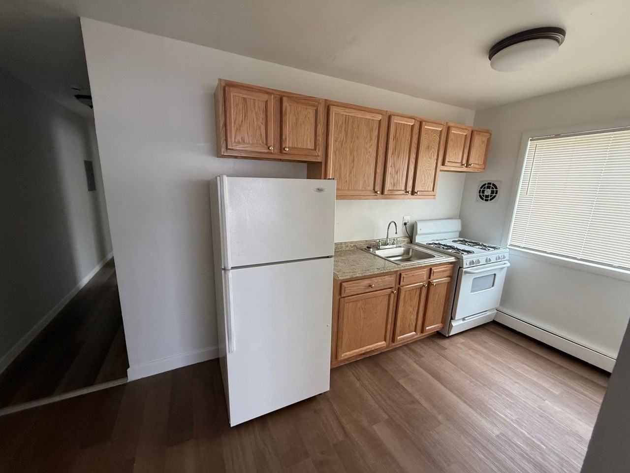 4340 Sheriff Rd Ne - Photo 3 of 7