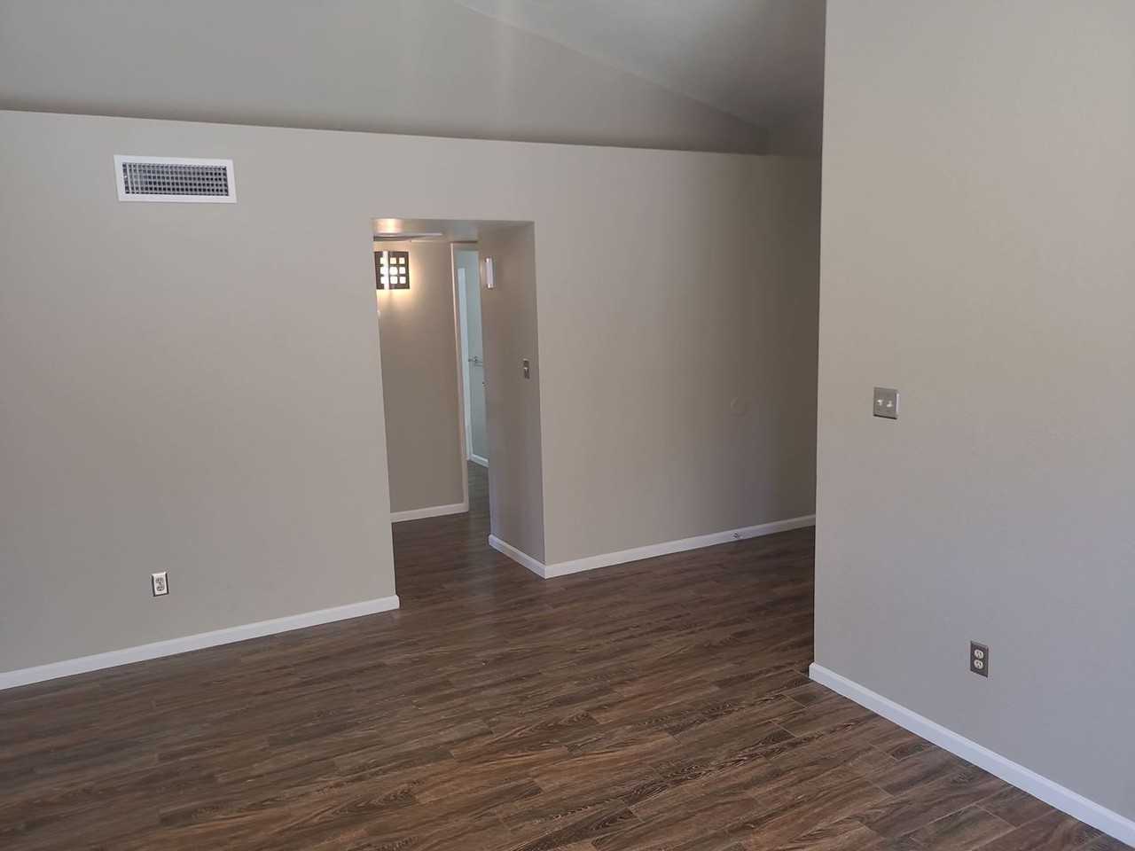 2902 E Irwin Ave - Photo 6 of 23