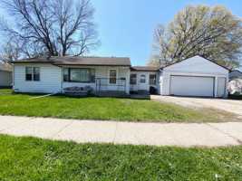 featured image of 1236 11th St N