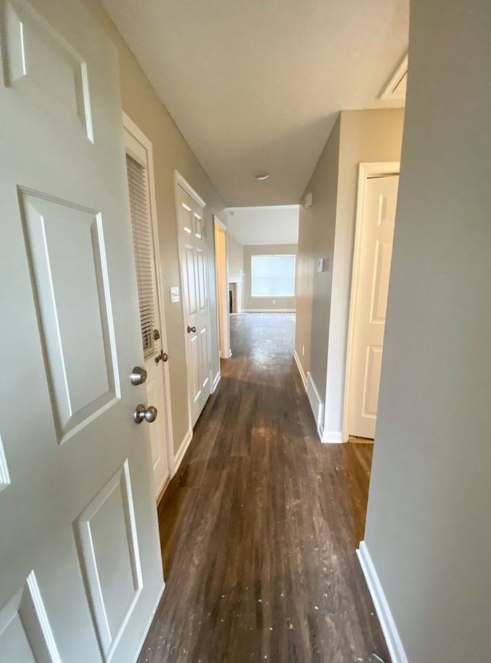 1428 Siskin Dr - Photo 2 of 21