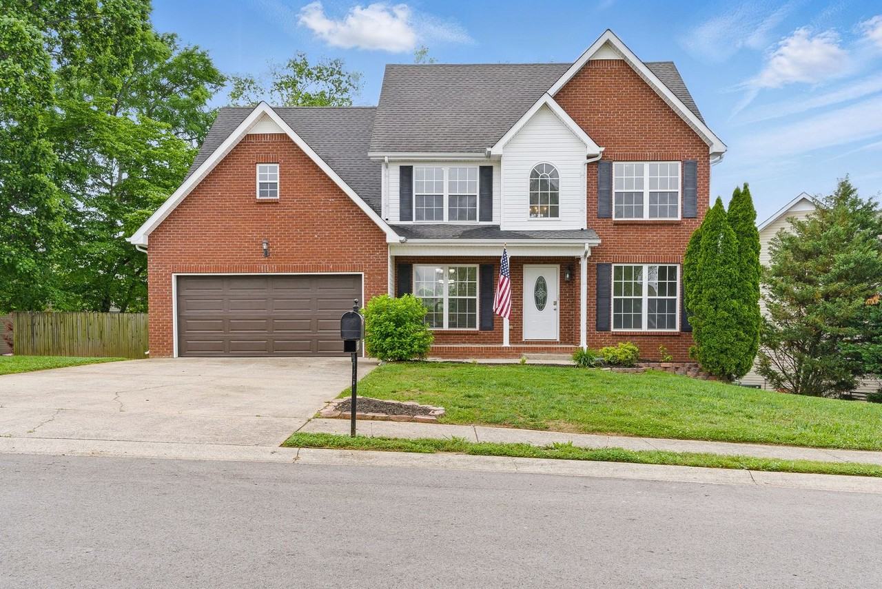 3149 Holly Pt - Photo 2 of 47
