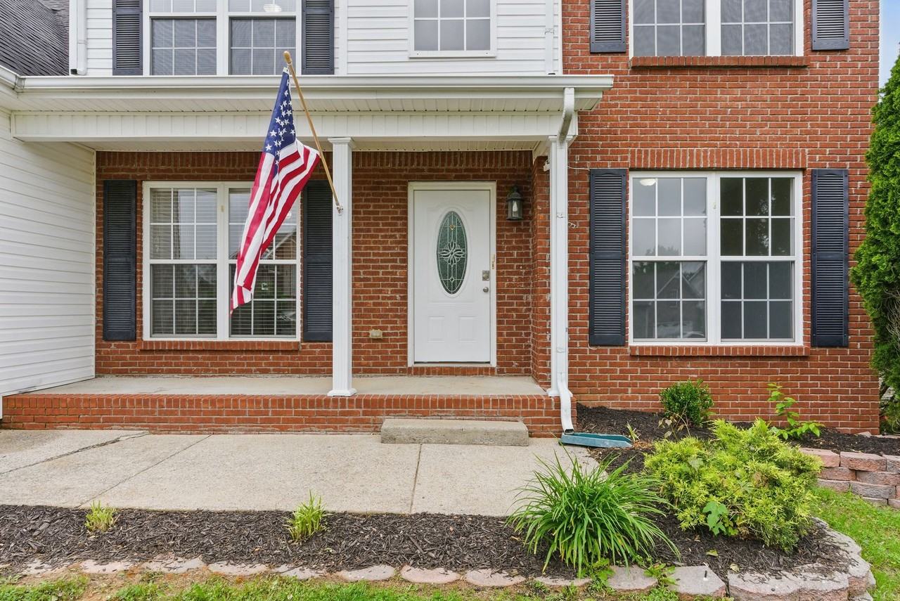 3149 Holly Pt - Photo 6 of 47