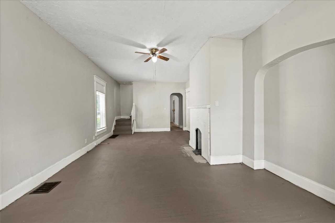 401 N Colorado Ave - Photo 3 of 12