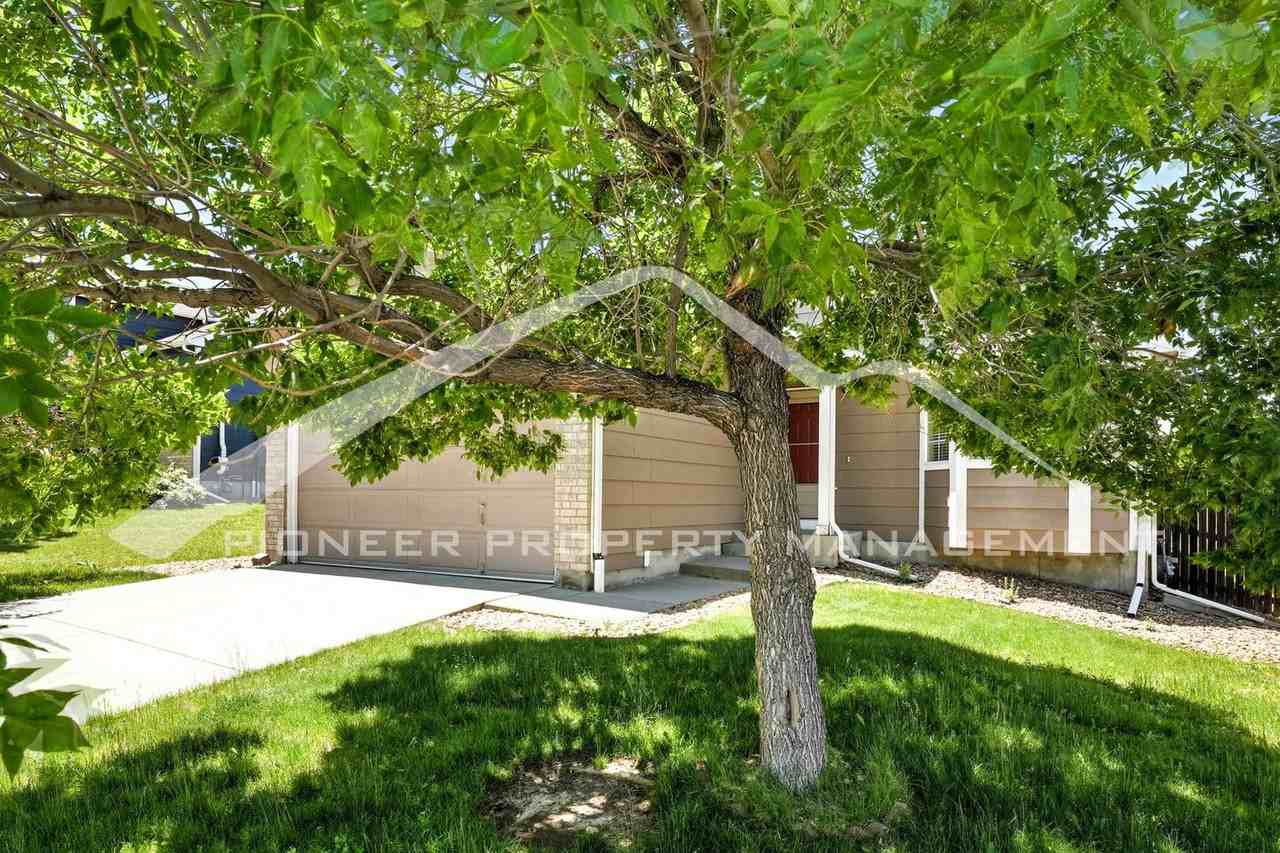 6057 S Quatar Way - Photo 2 of 32