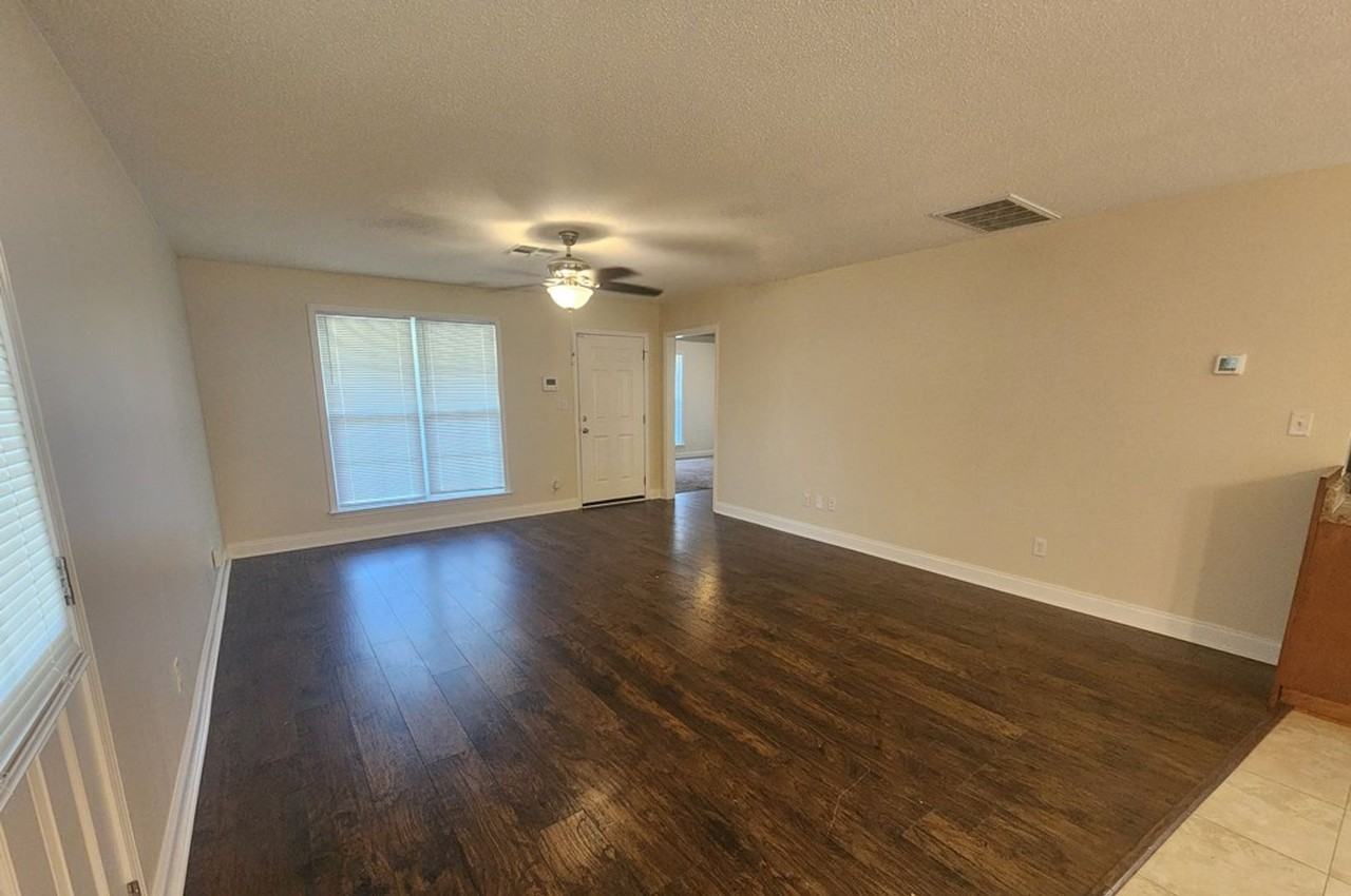 1230 Ball Park Ave Ne - Photo 3 of 12