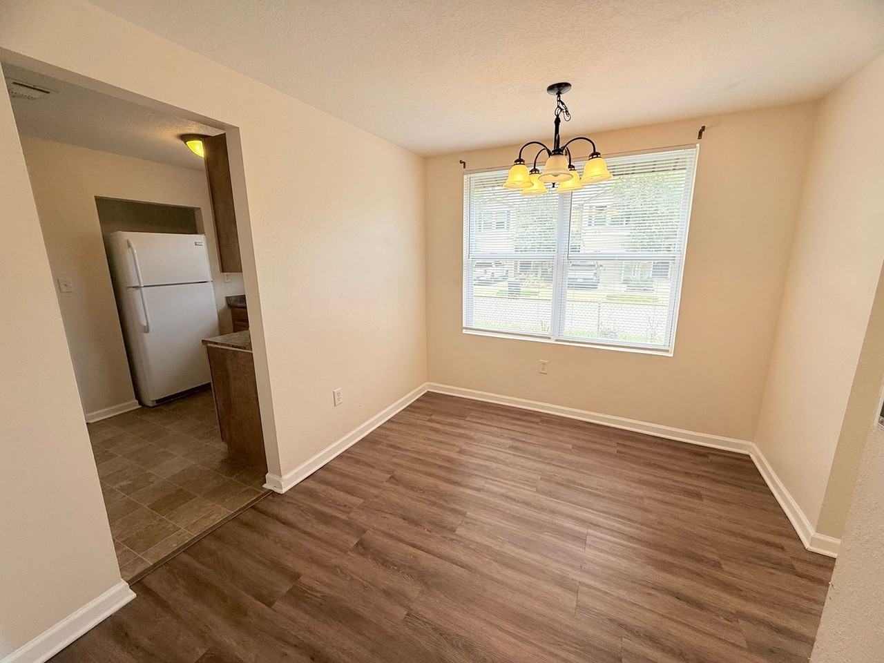 1300 W Intendencia St - Photo 5 of 14