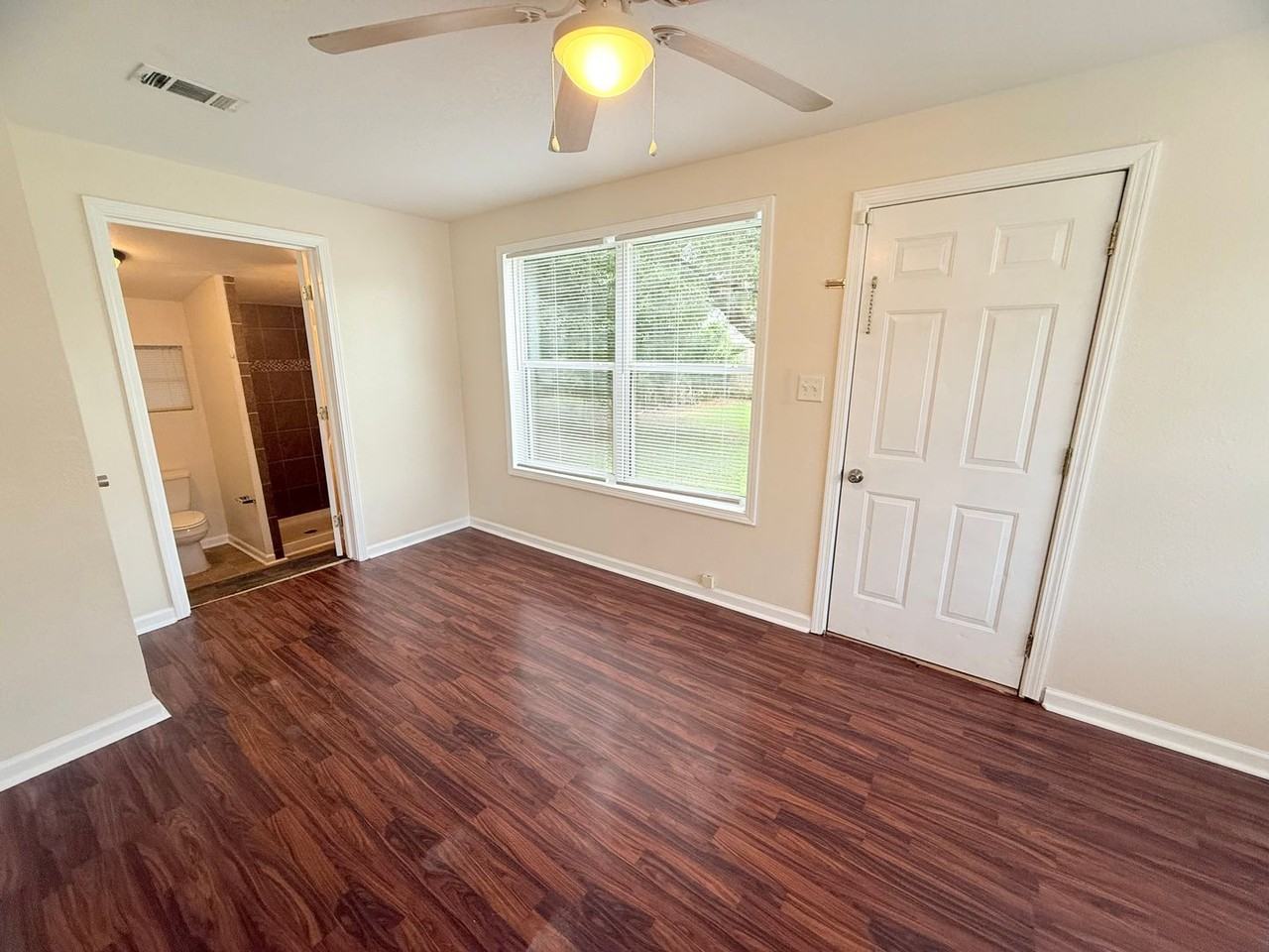 1300 W Intendencia St - Photo 6 of 14