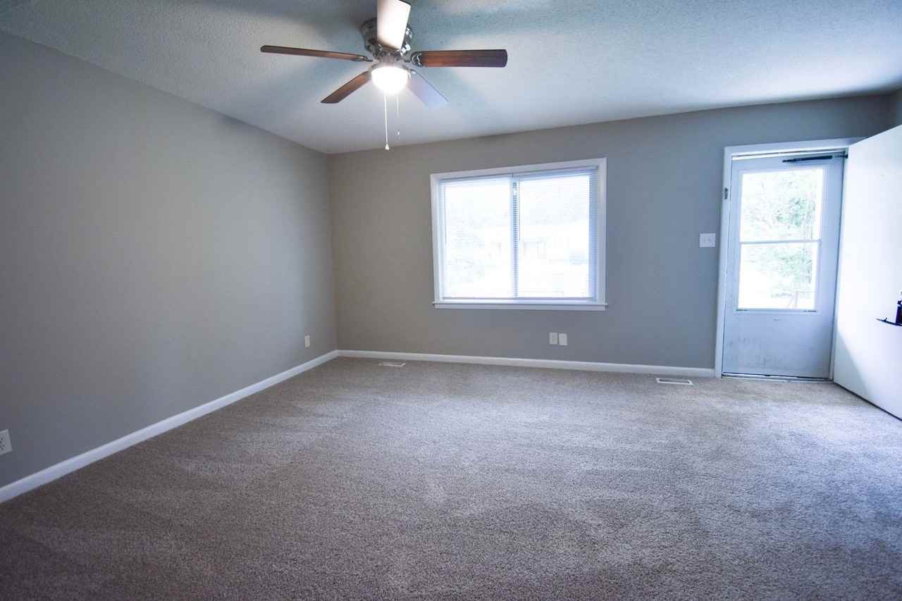 5138 Longbranch Dr - Photo 2 of 18