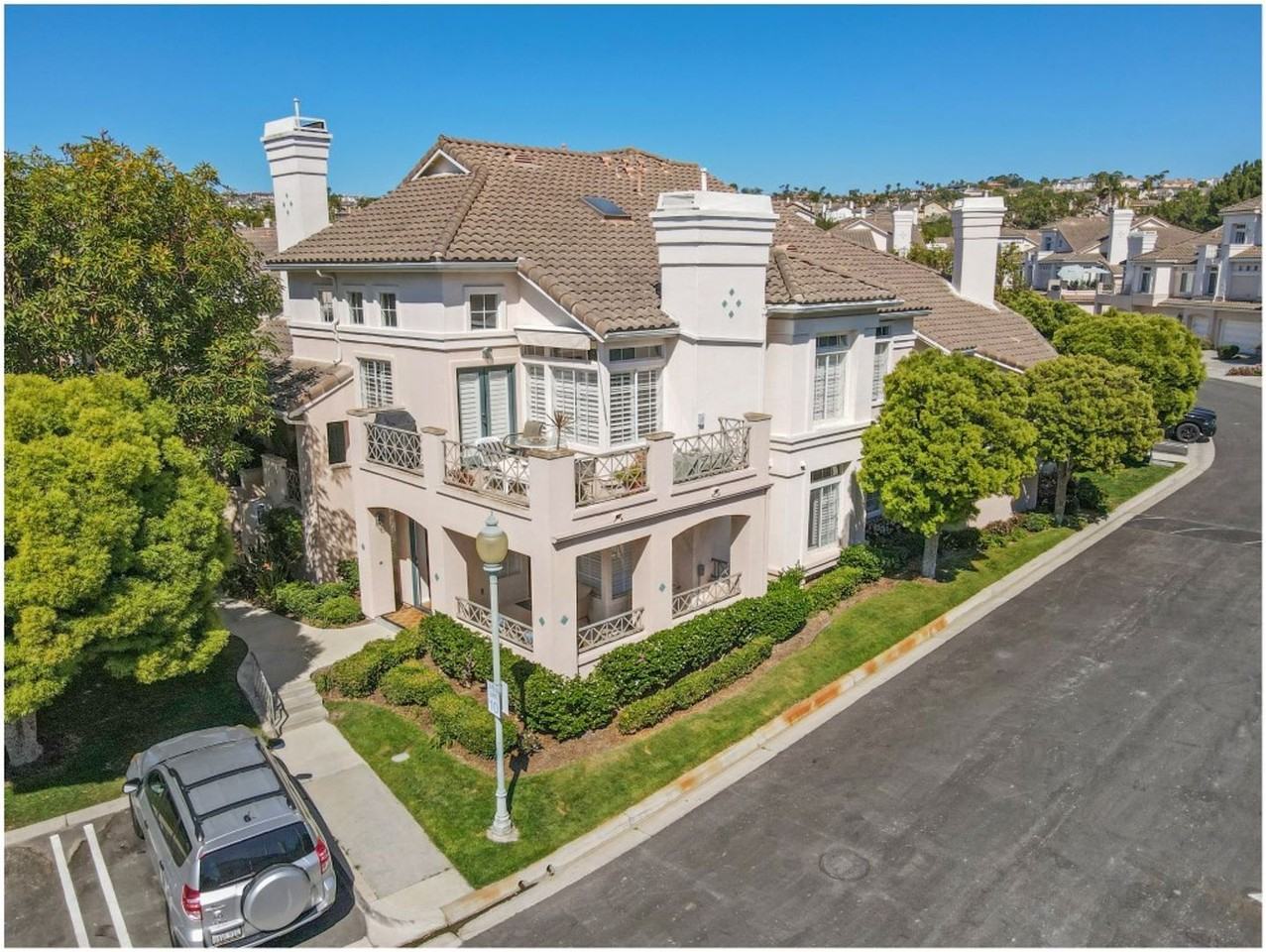 200 Shorebreaker Dr - Photo 2 of 40