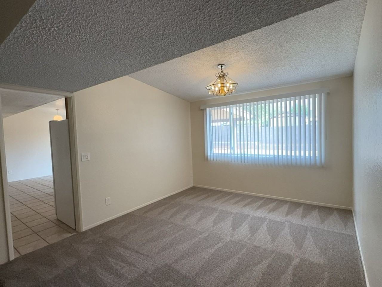 3733 Sparrow Dr - Photo 6 of 29