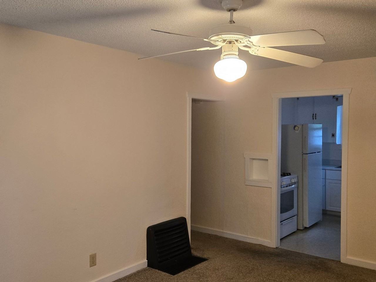 11 S 12th St - Photo 3 of 11