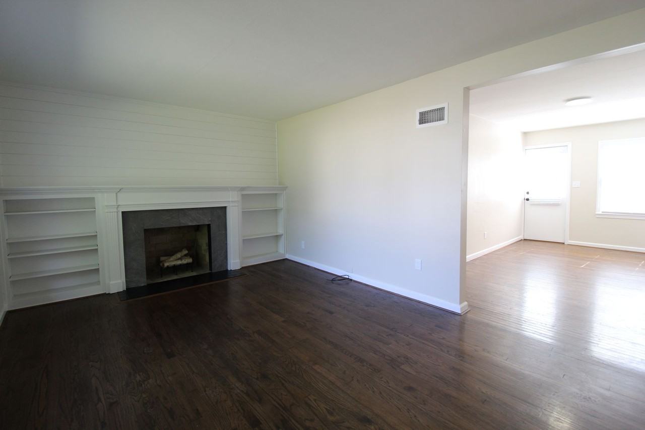 5529 Barkley St - Photo 2 of 14