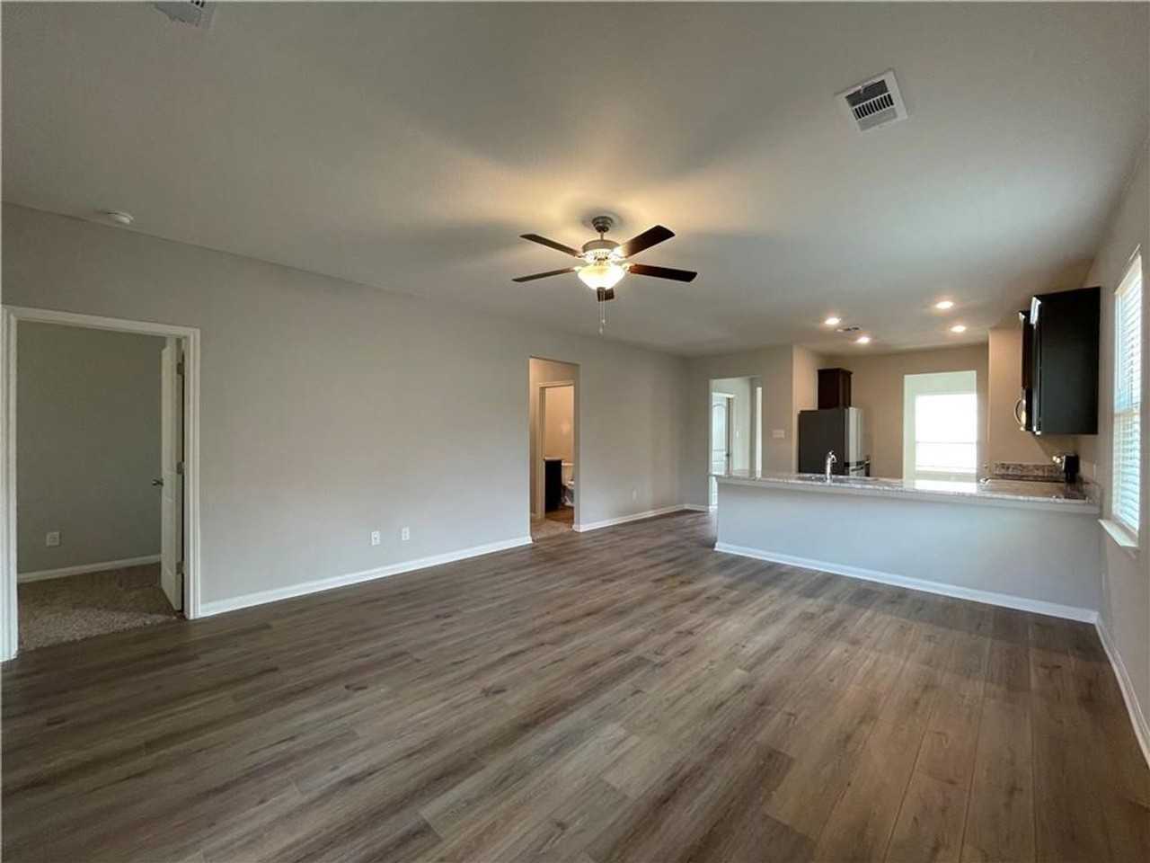 508 Republic Dr - Photo 2 of 19