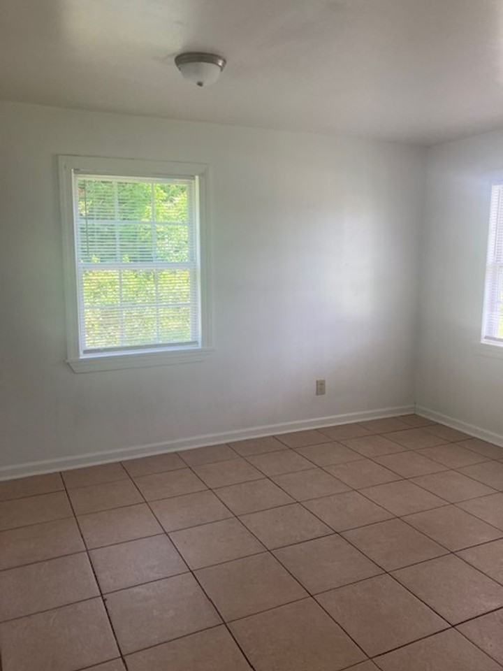 182 Orange Ct - Photo 5 of 12