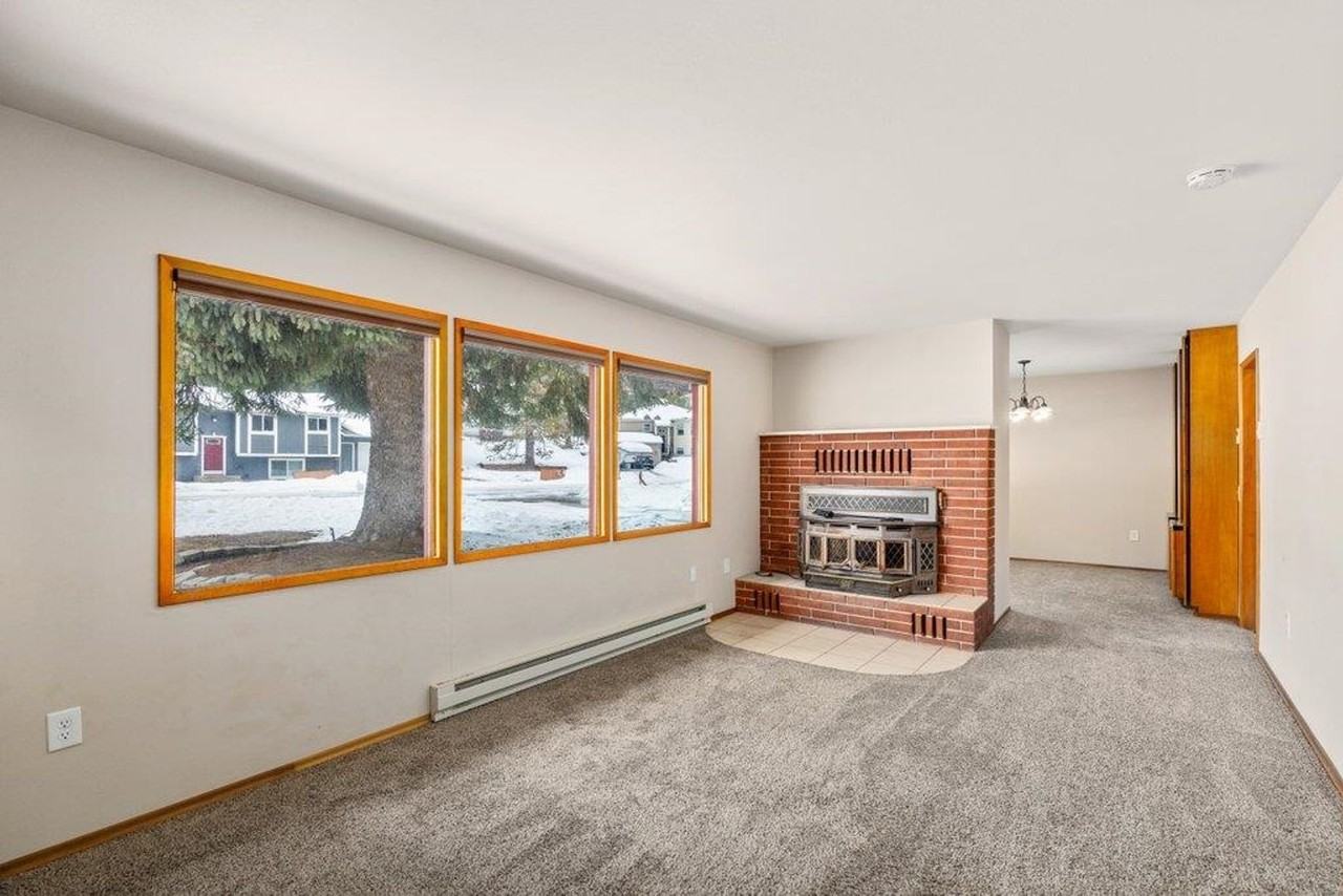 200 N Garden Ave - Photo 3 of 20