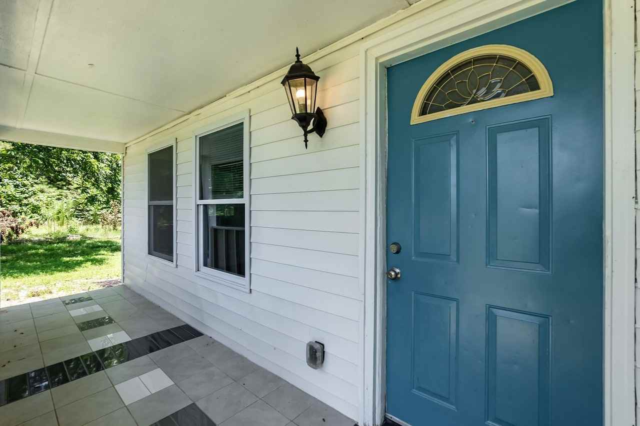 3728 Gideon Dr - Photo 4 of 15