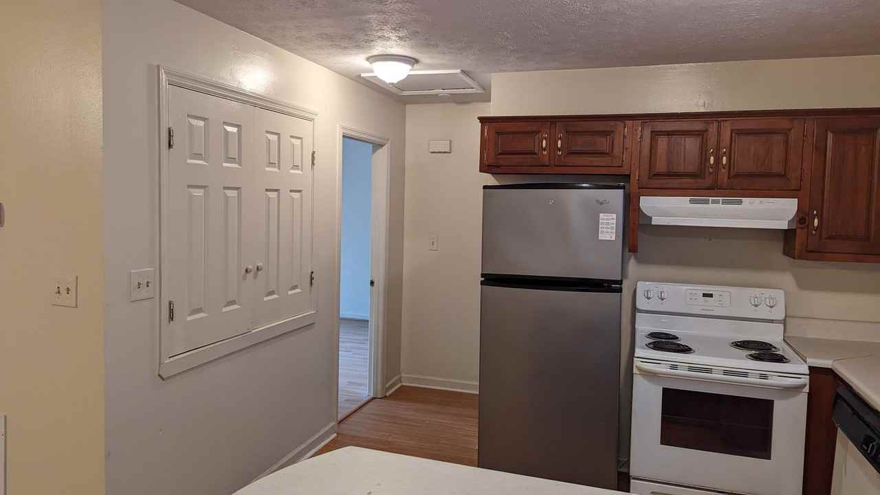 108 Teaver Ct - Photo 3 of 18