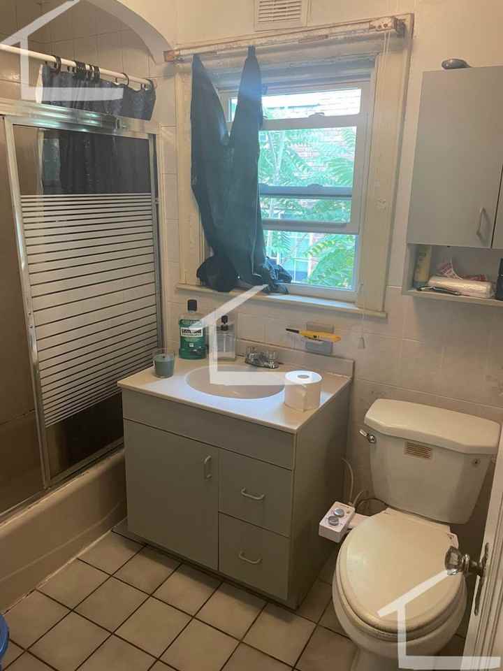 29 Embassy Rd - Photo 3 of 16