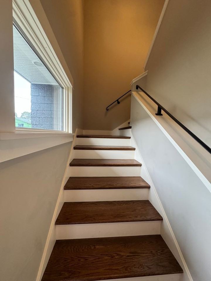 943 Paloma Ave - Photo 3 of 23