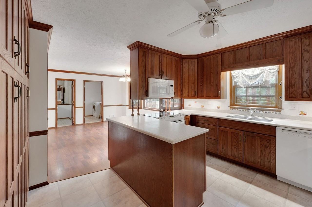 3942 Brenteresa Ct - Photo 2 of 22