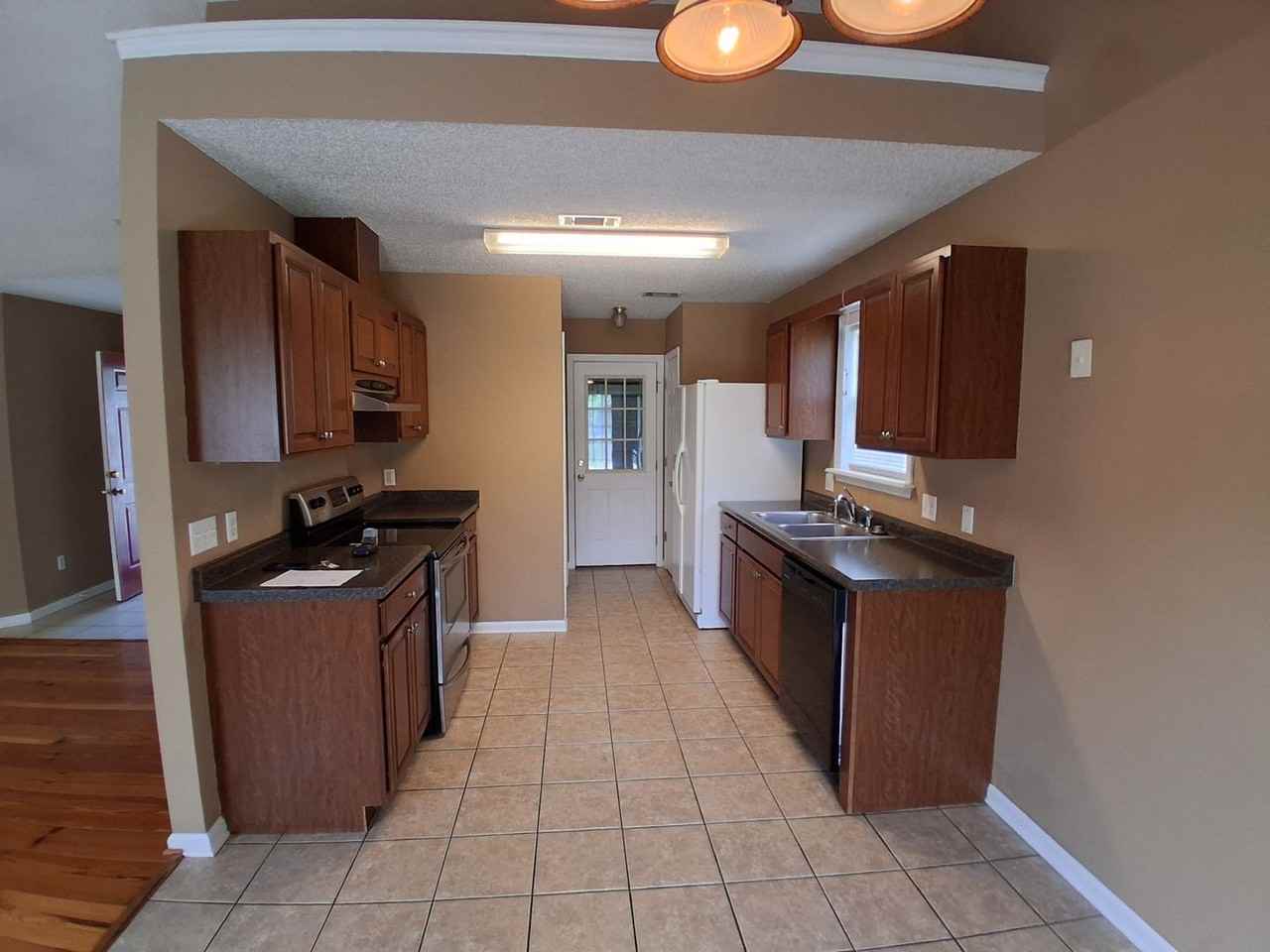 3771 Ridgemere Dr - Photo 6 of 13